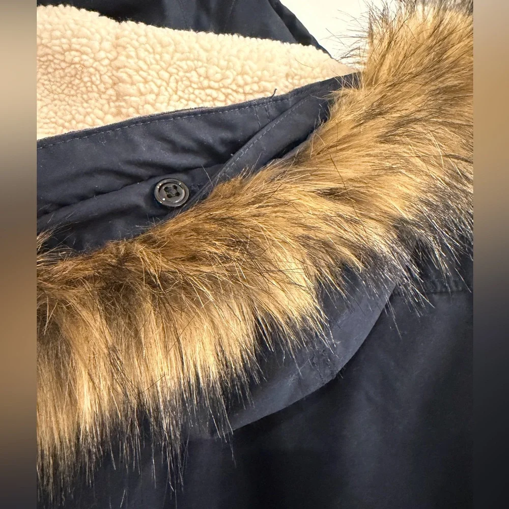 Abercrombie & Fitch Men’s Ultra Down Parka with Faux Fur Trim Size XL Like New - Picture 10 of 16